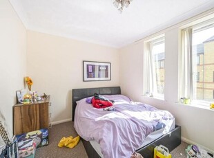 2 Bedroom Maisonette For Sale In Tower Hamlets, London