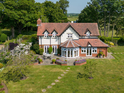 3 Bedroom Country House For Sale In Worcestershire