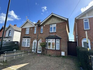 3 Bedroom Semi-detached House For Sale In Wootton Bridge