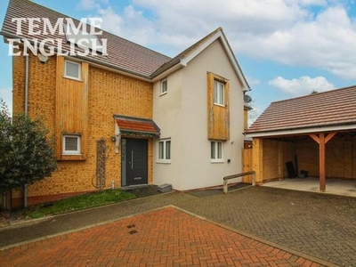 4 Bedroom Detached House For Sale In Wickford, Essex