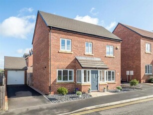 5 Bedroom Detached House For Sale In Evesham Marina