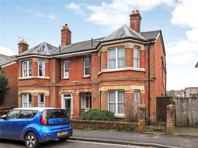 Hatherley Road, Winchester, Hampshire, SO22 6 bedroom house in Winchester