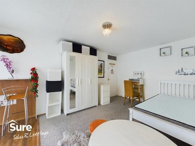 1 Bedroom Apartment For Rent In Hemel Hempstead