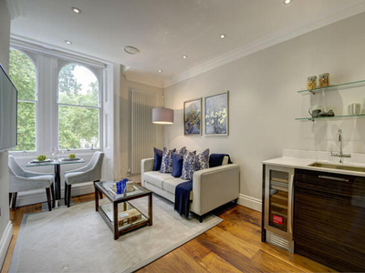 1 Bedroom Flat For Rent In 86-92 Kensington Gardens Square, London