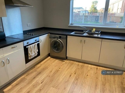 1 Bedroom House Share For Rent In Lincoln