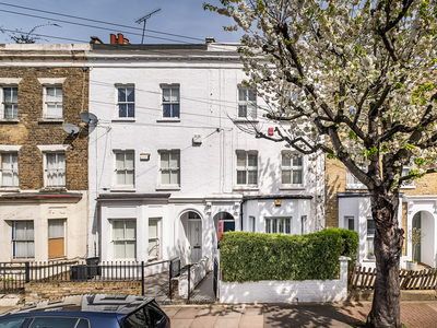 1 bedroom property for sale in Simpson Street, London, SW11