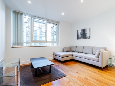 1 bedroom property to let in Peninsula Apartments Praed Street Paddington W2