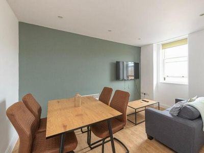 2 Bedroom Apartment For Rent In Bath, Somerset
