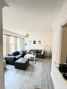 2 Bedroom Apartment For Rent In Galen Place, Bloomsbury