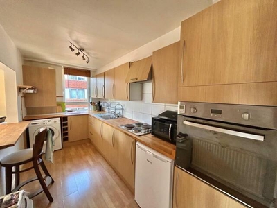 2 Bedroom Apartment For Rent In Henley-on-thames