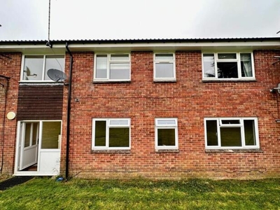2 Bedroom Apartment For Sale In Hungerford, Berkshire