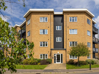 2 Bedroom Apartment For Sale In West Thurrock, Thurrock