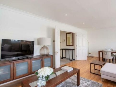 2 Bedroom Flat For Rent In Lexham Gardens, Kensington