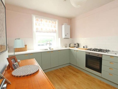 2 Bedroom Flat For Sale In Eastbourne