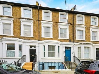 2 Bedroom Flat For Sale In Hammersmith