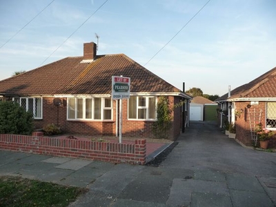 2 bedroom semi-detached bungalow to rent Fareham, PO15 5LE