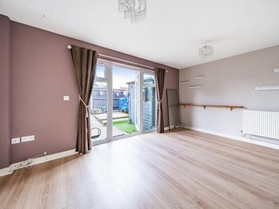 2 Bedroom Terraced House For Sale In Camberley, Surrey