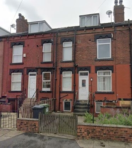 2 bedroom terraced house to rent Leeds, LS9 6EX