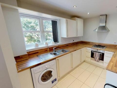 3 Bedroom Apartment For Rent In Derby