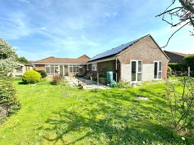 3 Bedroom Bungalow For Sale In Lymington, New Forest