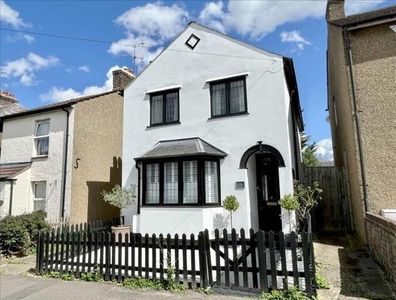 3 Bedroom Detached House For Sale In Bushey