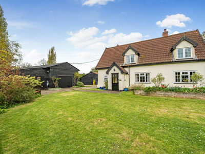 3 Bedroom Detached House For Sale In Stowmarket, Suffolk