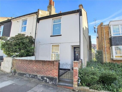 3 Bedroom End Of Terrace House For Sale In Plumstead