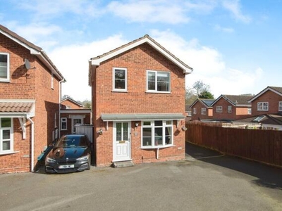 3 Bedroom House Redditch Worcestershire