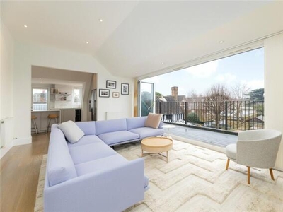 3 Bedroom Penthouse For Sale In Wimbledon, London