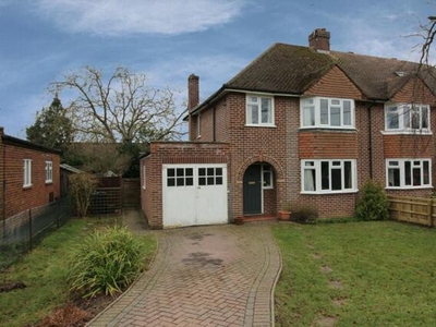 3 Bedroom Semi-detached House For Rent In Marlow
