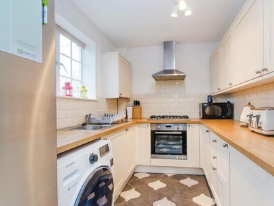 3 Bedroom Semi-detached House For Rent In South Harrow, Harrow
