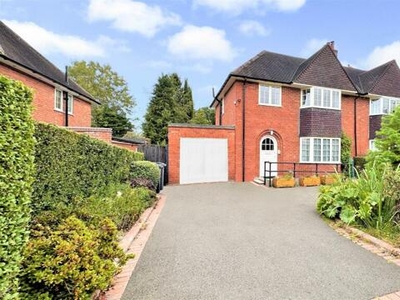 3 Bedroom Semi-detached House For Sale In Bournville