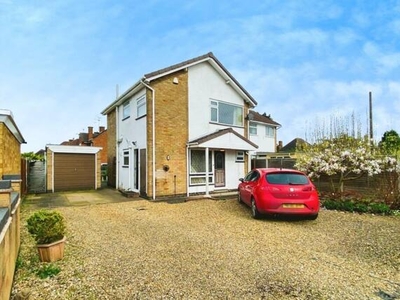 3 Bedroom Semi-detached House For Sale In Glenfield