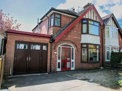 3 Bedroom Semi-detached House For Sale In Sherwood, Nottingham