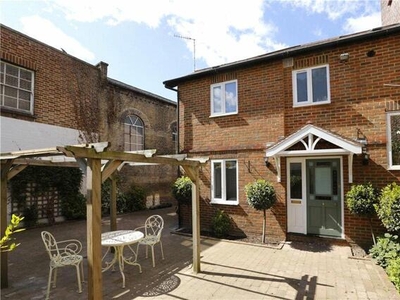 3 Bedroom Semi-detached House For Sale In Wimbledon Village