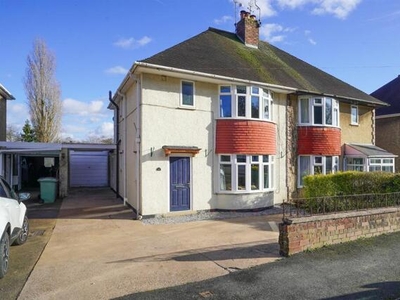 3 Bedroom Semi-detached House For Sale In Wingerworth