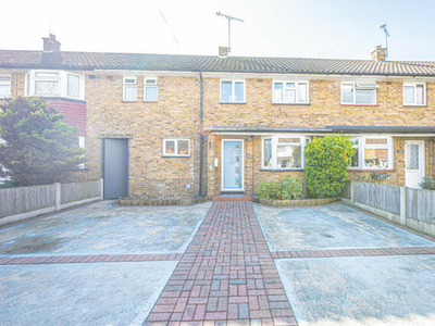 3 Bedroom Terraced House For Sale In Leigh-on-sea