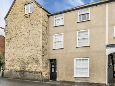 3 Bedroom Terraced House For Sale In Wotton-under-edge, Gloucestershire