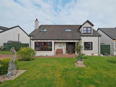 4 Bedroom Detached House For Sale In Pettinain