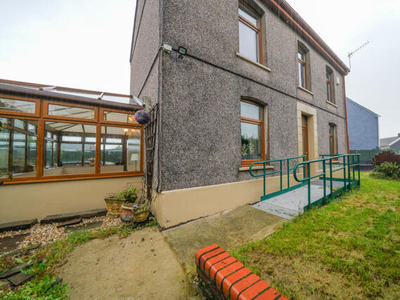 4 Bedroom Detached House For Sale In Swansea