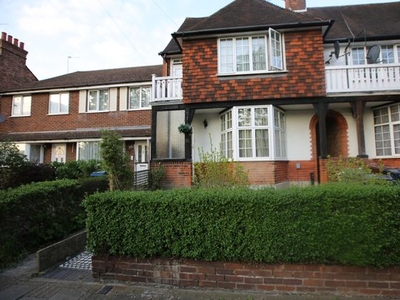 4 bedroom end of terrace house to rent Middlesex, HA2 0NQ
