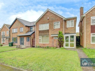 4 Bedroom House Coventry West Midlands