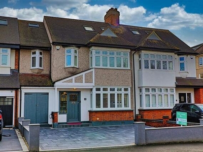 4 Bedroom House Hornchurch Greater London