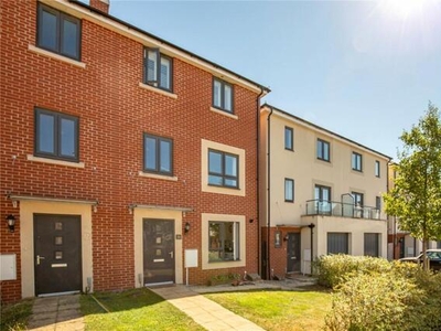 4 Bedroom Semi-detached House For Sale In Scholars Chase, Bristol