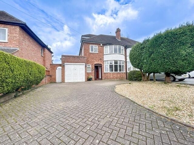4 Bedroom Semi-detached House For Sale In Streetly, Sutton Coldfield
