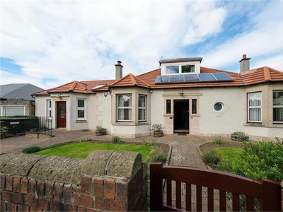 5 bed detached house for sale in Dunfermline
