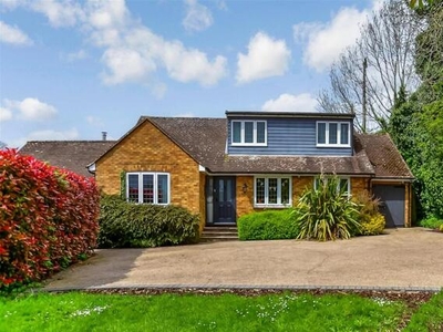 5 Bedroom Chalet For Sale In Old Wives Lees, Canterbury