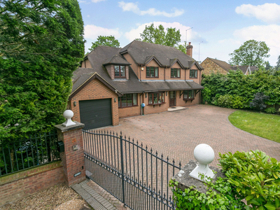 5 bedroom property for sale in Lower Cookham Road, Maidenhead, SL6