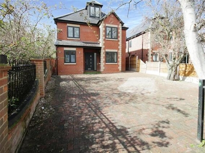 6 Bedroom Detached House For Rent In Hornchurch, Essex
