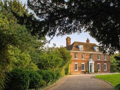 6 Bedroom Detached House For Sale In Faversham